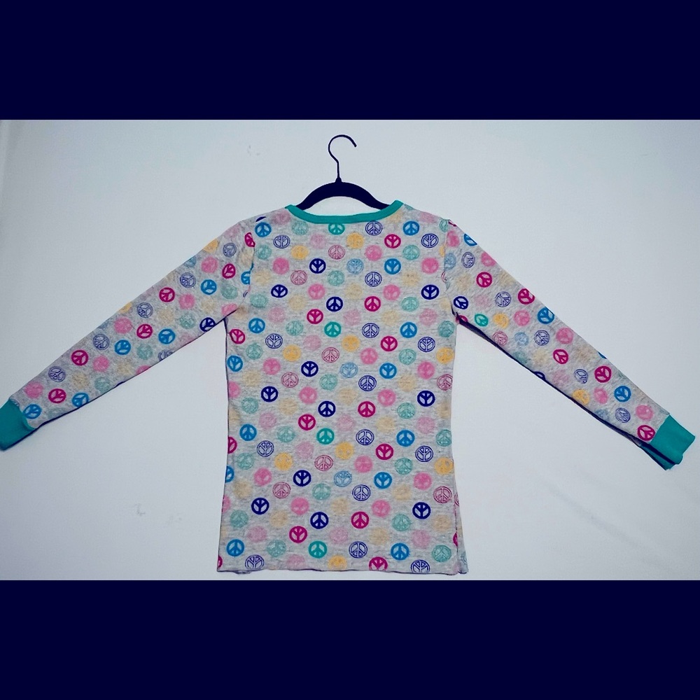Medium/size 14 Girls Long Sleeve Pajama Top